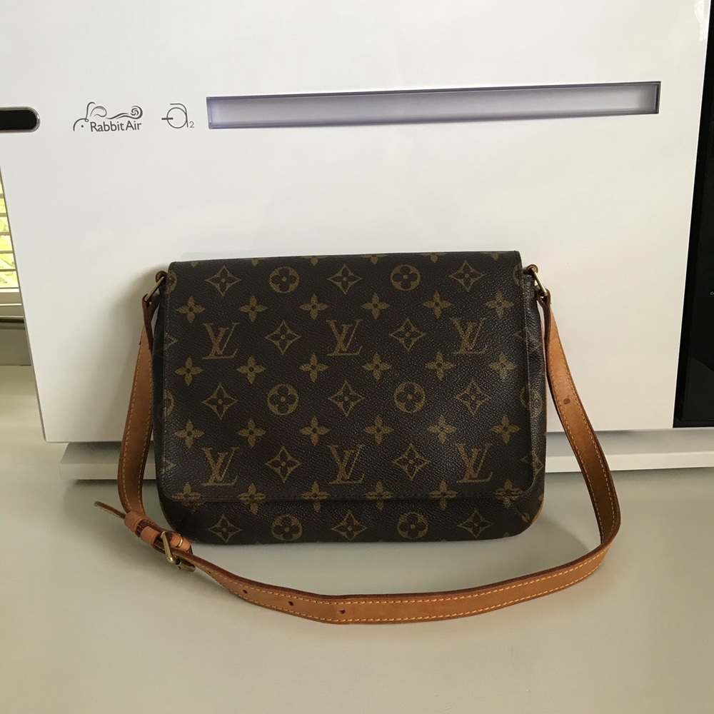 Louis Vuitton Mussette Tango